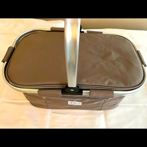 Basket,Cooler,Picnic Bag.